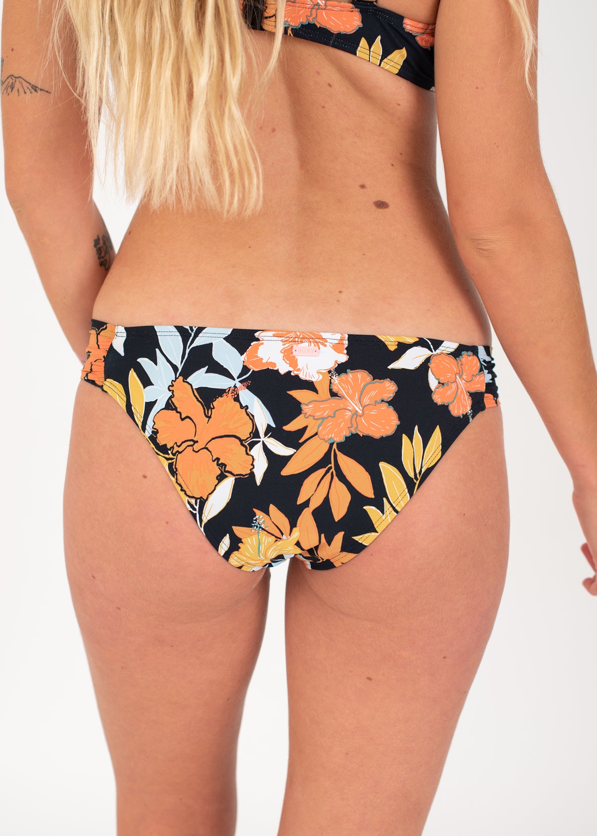 Beach Classics Bikini Bottoms in Black Tropics