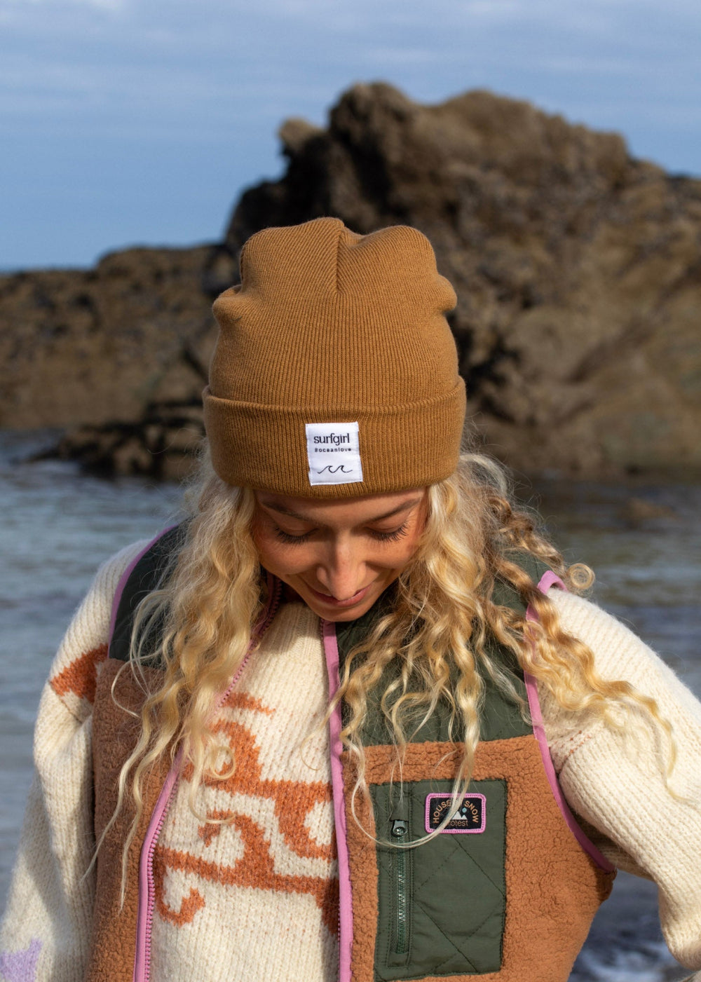 SurfGirl Magazine Issue 83 & SurfGirl Beanie