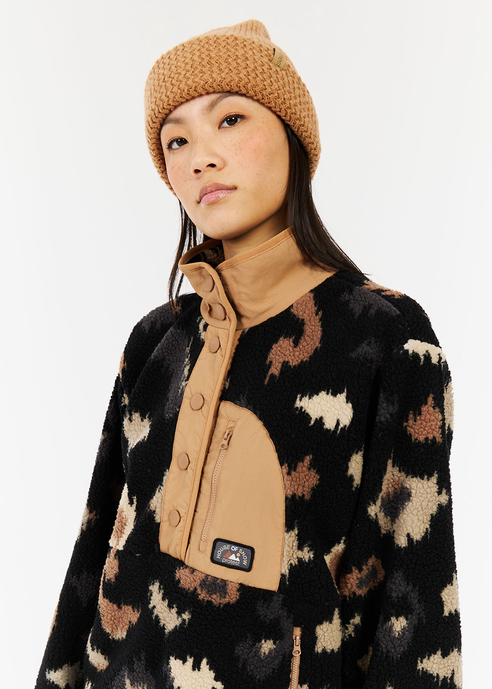 Xena Outdoor Quarter Button Fleece