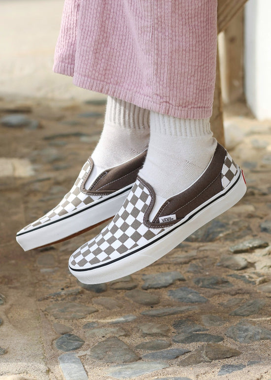 Slip on van colors deals