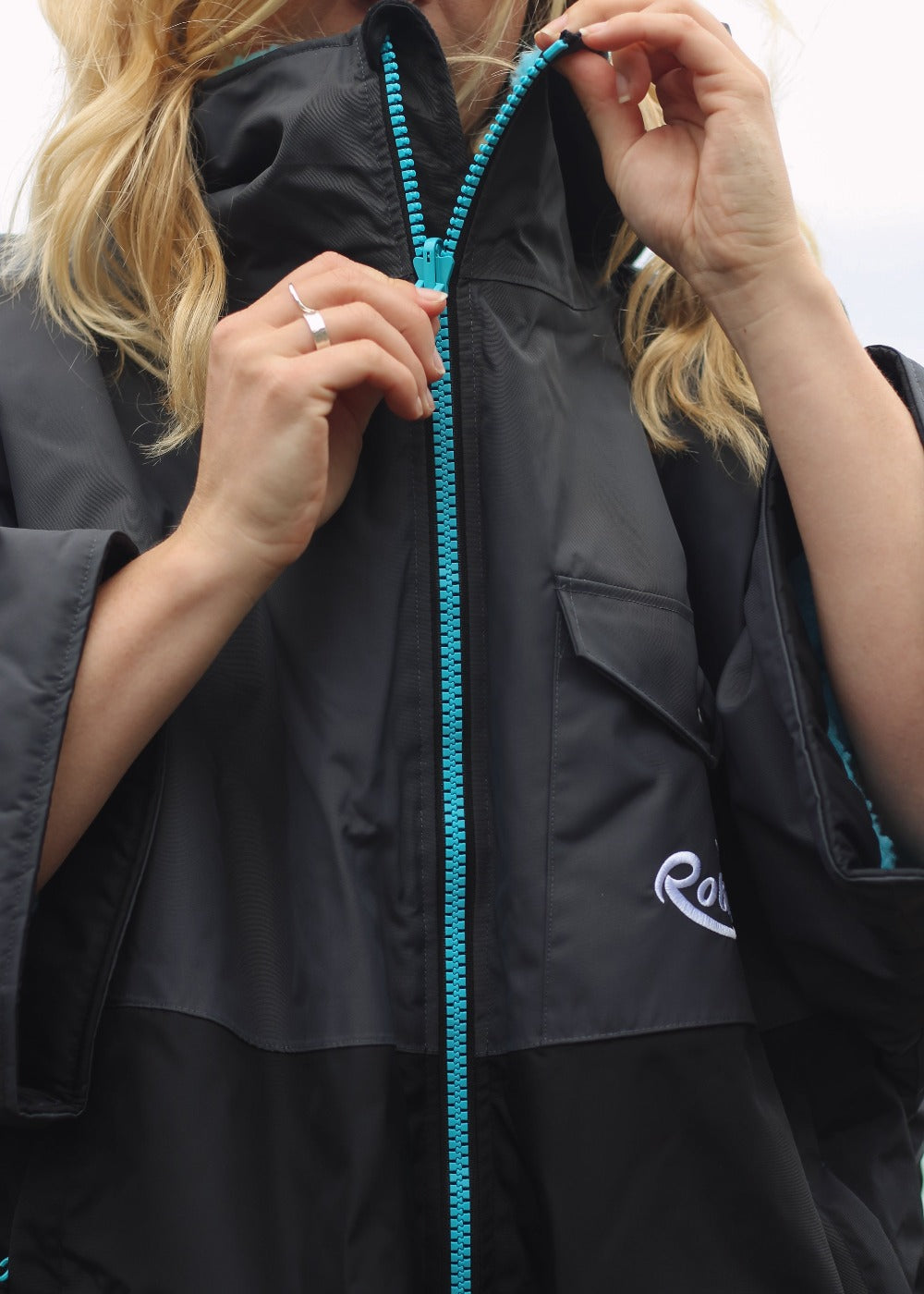 Robie Dry-Series Recycled Short Sleeve Unisex Changing Robe | Dry Robe ...