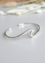 Onda Sterling Silver Wave Bracelet