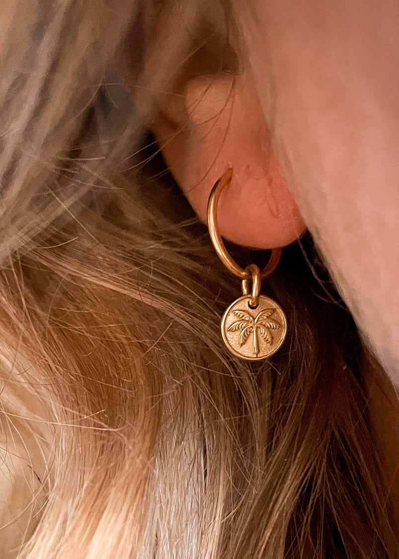 Laguna Treasures Mini Palm Coin Ocean Earrings Gold Gold