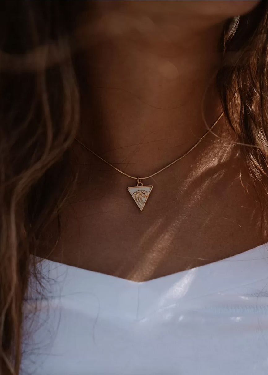 Ocean Wave Rider Necklace - Gold