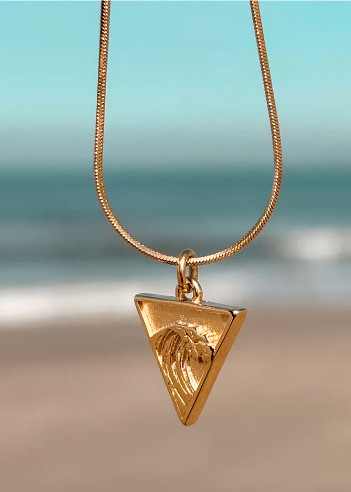 Ocean Wave Rider Necklace - Gold