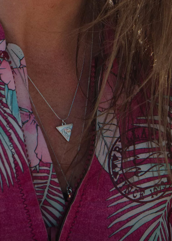 Ocean Wave Rider Necklace - Silver