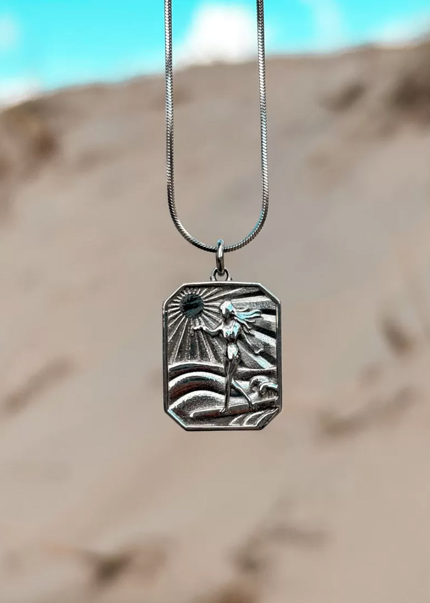 Ocean Surfgirl Necklace - Silver