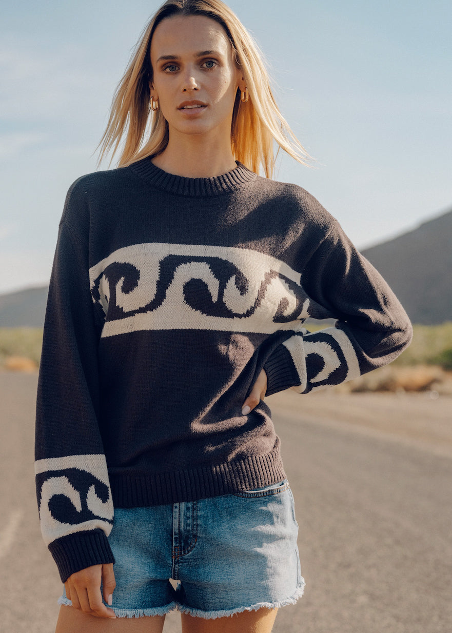 Wave Fade Sweater in Black Sands
