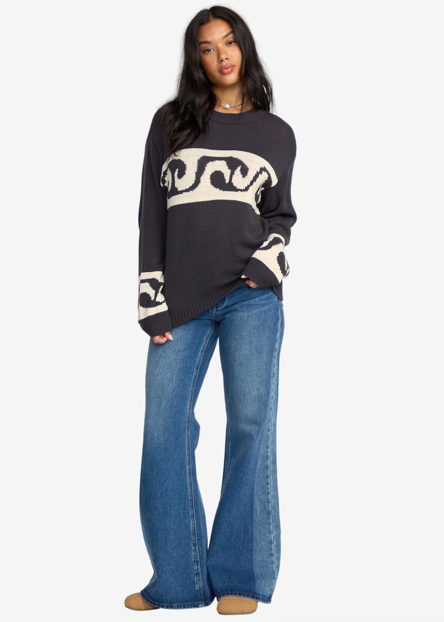 Wave Fade Sweater in Black Sands