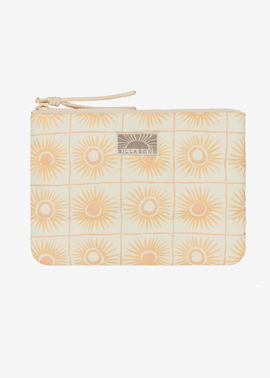 Winter Escape Pouch in Multi
