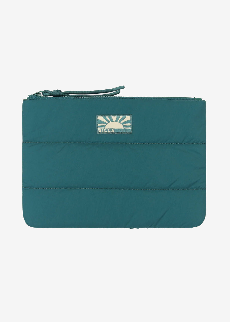 Winter Escape Pouch in Evergreen