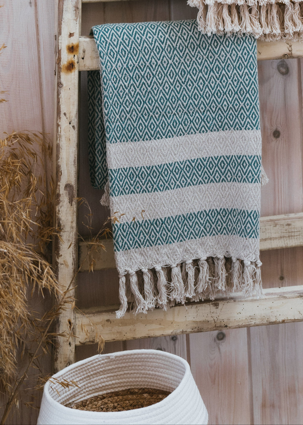 Turquoise Green Cotton Tassel Throw – The Beach Boutique A Shop