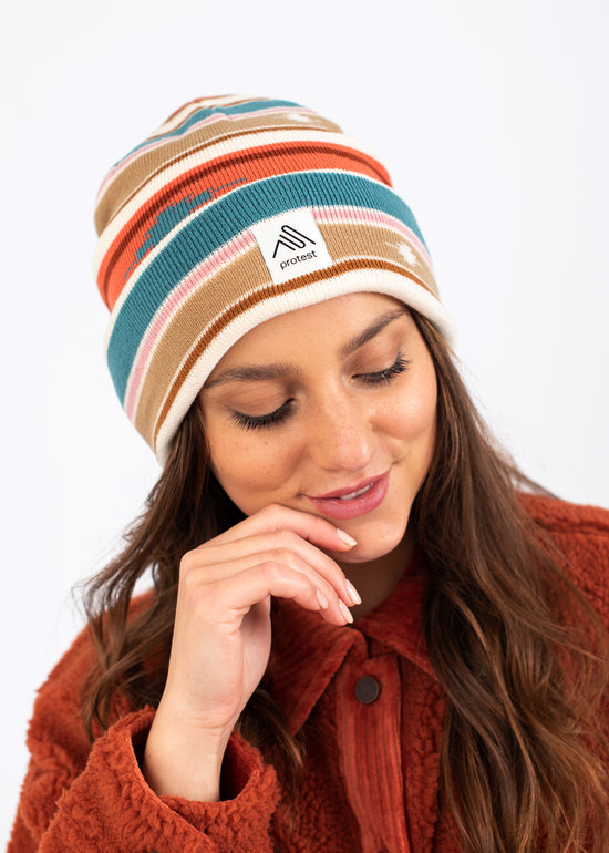 Load image into Gallery viewer, Kope Stripe Beanie by Protest
