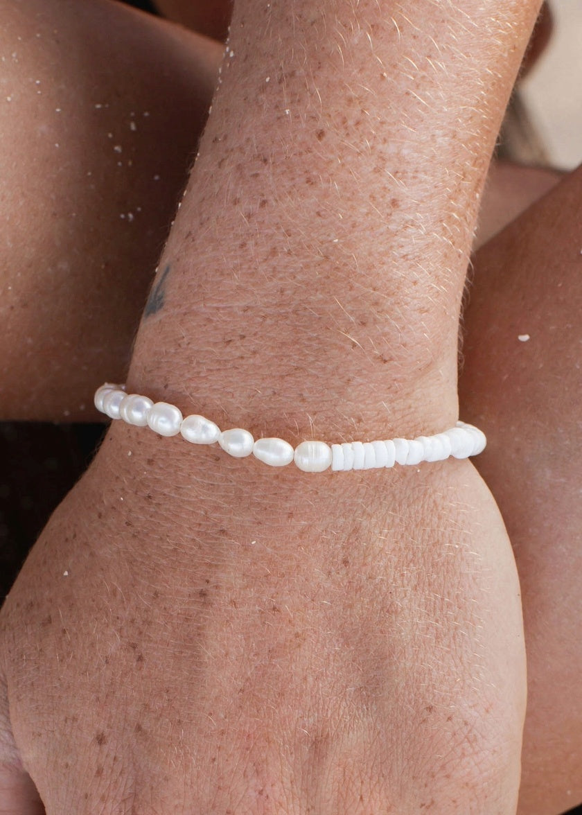 Flores Freshwater Pearl Beaded Bracelet by Pineapple Island