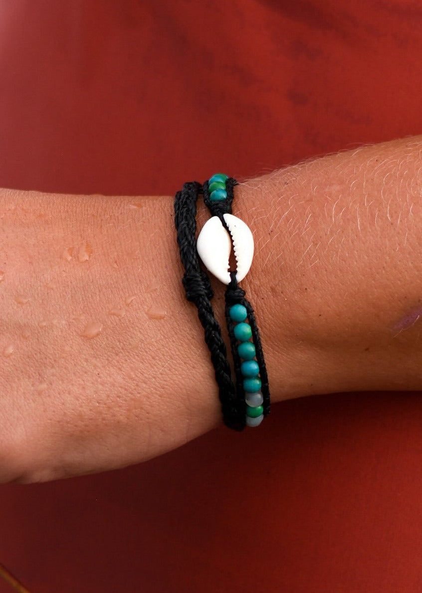 Double Wrap Cowrie Shell Black Bracelet