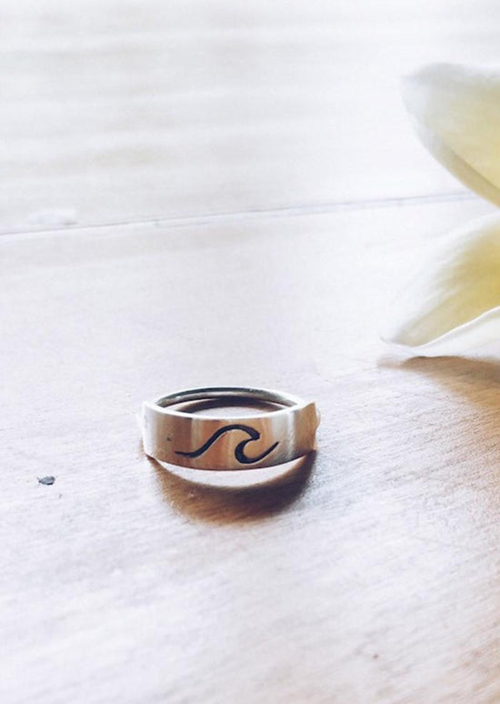 Moana Single Wave Ring by At Aloha