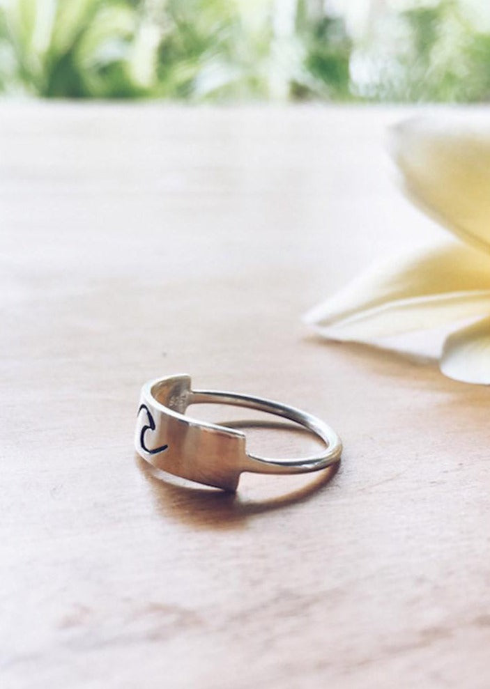 Moana Single Wave Ring by At Aloha