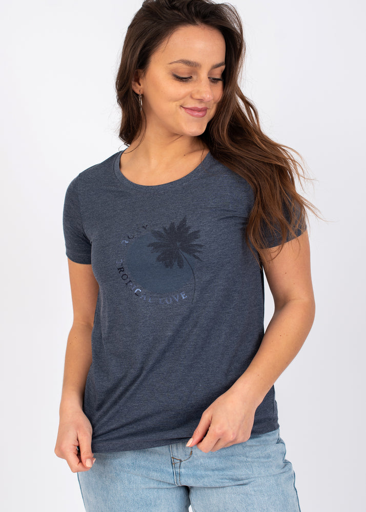 Chasing The Wave Tee in Indigo by Roxy